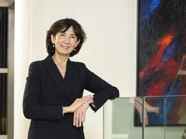 Portret van prof.dr. Regina Beets-Tan in de hal van Maastro