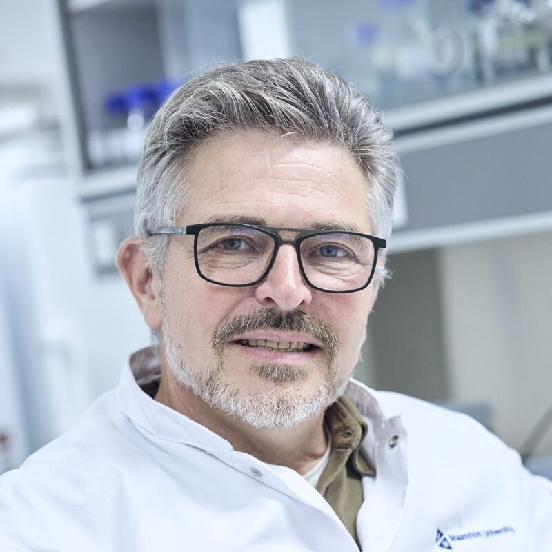 Portret van prof.dr. Marc Vooijs in Maastro Lab