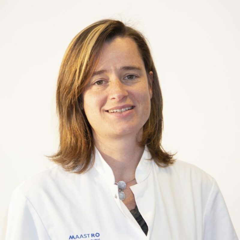 Dr S T H Stephanie Peeters